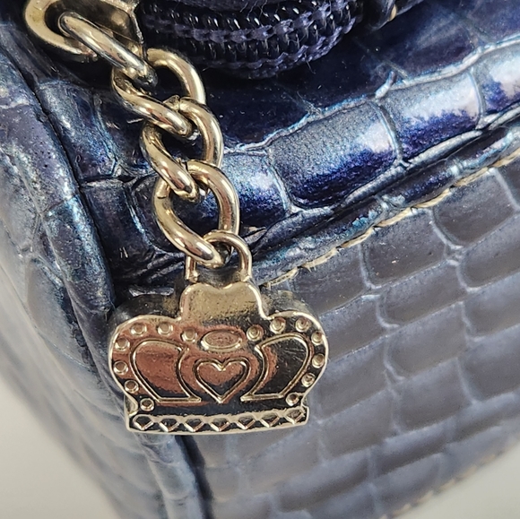 Kathy Van Zeeland Blue Crossbody bag - Picture 10 of 16